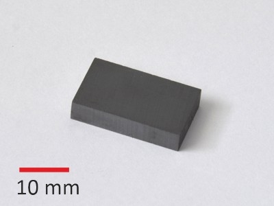 Y30BH 25x15x5 mm