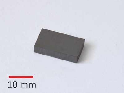 Y35 20x12x4 mm