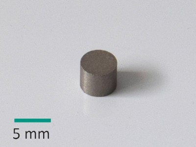 YX26A D5x4 mm
